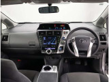 オシャレなインテリアで運転する気分も盛り上がりますよね^^