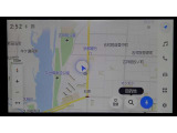 トヨタ純正ディスプレイオーディオ。アンドロイドのスマートホンならBluetooth接続で地図や音楽、YOUTUBE等ご利用できます。ナビ機能付き。