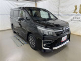 広々とした車内空間に優れた燃費性能。更にデザインも上質で人気のお車です!