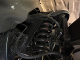 お車を安心してお乗りいただく為には、足回りの定期点検が欠かせません。サービスサポート(有償保証)では無料点検もご提供しており、安心のカーライフをお過ごしいただけるサポート体制が整っています。
