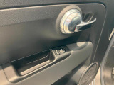 シンプルなドアスイッチ類