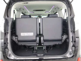 広々としたラゲージスペースを備えています。大きなものや長さのある荷物もしっかりと積み込めます。