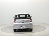 U-CARの販売だけでなく、自動車保険・生命保険・携帯電話の販売も行っております