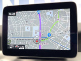 ●純正ナビ:一体感のあるナビは、高級感ある車内を演出してくれます。オーディオ機能も充実しておりますので、運転もより楽しめます♪
