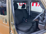 運転席広々