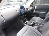 外装はもちろんのこと、内のクリーニングも徹底。中古車を感じさせない美しいコンディションでお渡しいたします。
