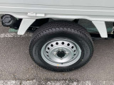 145-80-R12サイズのタイヤです。