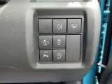 予防安全機能『スマートアシスト』を装備しています。安全機能の詳細はスタッフまでおたずねください。