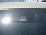 Hondaセンシング搭載!ミリ波レーダーと単眼カメラで、クルマの前方の状況を認識。ブレーキやステアリングの制御技術と協調し、安心・快適な運転や事故回避を支援する先進のシステムです!