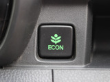 ECONスイッチの効果とあなたの運転で、クルマと力をあわせ「燃費向上=ガソリン代の節約=CO2 削減」のチャレンジをお楽しみください。