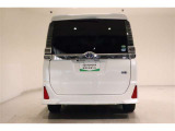 ■ハイマウントストップランプ採用で、後続車に対して自車の存在をアピールしてくれます!