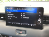 ナビ機能だけでなく、フルセグ、Bluetoothなどのオーディオ機能がついています!