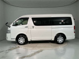 ご購入して頂いた車両は、ご納車前に、しっかり点検・整備してからの、ご納車になります。点検箇所は、エンジンオイル交換・ワイパーゴム・ブレーキ点検・調整・その他を確認のうえ、ご納車いたします。