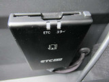 『ETC2.0』を装着しています♪♪ 有料道路での料金所の手間を省いて運転に集中できます♪♪ 車から離れる時はカードの抜き取りをお忘れなく♪♪