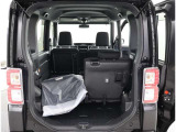 広々としたラゲージスペースを備えています。大きなものや長さのある荷物もしっかりと積み込めます。