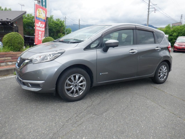 ノート 1.2 e-POWER X FOUR Vセレクション 4WD