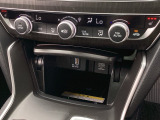 運転席、助手席にシートヒーターを装備(*^_^*)寒い日もポカポカ快適ですよ。
