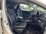 運転席シート廻りは使用感も少なく、良好な状態となっています。丁寧に使われていたことがよくわかりますね。