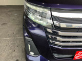 暗闇でも前方をくっきりと照らしてくれるライトです。夜の運転でも安心ですね。