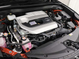M20A-FXS型 2.0L 直4 DOHCエンジンと3NM型 交流同期電動機のハイブリッドシステム搭載、FF駆動です。