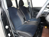運転席まわりです。実際に座ってみて乗り心地を体感してみて下さい。
