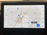 【10.5インチディスプレイオーディオ】各種オーディオ機能とスマホ連携機能を搭載。コネクティッドナビ対応。車載ナビ機能も搭載。機能の詳細につきましては、展示店舗までお尋ねください。