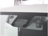サポカーは、高齢運転者を含めたすべてのドライバーによる交通事故の発生防止・被害軽減対策の一環として、国が推奨する新しい自動車安全コンセプトです。詳しくは販売店スタッフまでおたずねください。