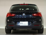 BMWのお車は、走行の安定性とコーナリングの良さを追求し、思い通りにハンドルの操作可能です。試乗車もご用意しておりますので、ぜひ&ldquo;駆け抜ける歓びをご体感ください!