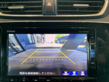 【バックカメラ(3モード)】視点を切り替えて後方を確認でき、駐車や車庫入れも安心です。