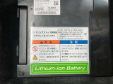減速時の回生エネルギーを利用して発電したエネルギーを蓄え、オーディオやエアコン、ヘッドライトなどに使う事で、エンジンの負担を減らす「Sエネチャージ」搭載車両です。