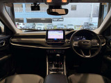ステアリングを握ればJeepワールドが広がります。