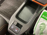 2.「定期点検整備」は安心してお乗り頂く為に、ご納車までに法定12カ月点検相当の点検を行います。