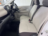 【車内ルームクリーニング済】専門スタッフにより車内はきれいにルームクリーニングを行っております。