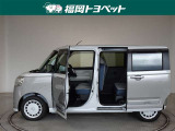 両側パワースライドドア付きだから、狭い駐車スペースなどでの 乗り降りラクラク!小さなお子さまのいるご家庭には嬉しい装備。