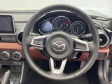 【純正革巻きステアリング】上質な革を使用することで、手にしっかり馴染みとても運転しやすいハンドルです♪