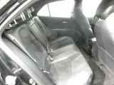 気になる汚れは「まるまるクリン」で解消! 当社の中古車はシートを外して隅々までキレイにクリーニングしてあります。