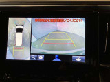 バックギアに入れると、このように後方が映し出されます!駐車の際とても安心!便利!最終確認はご自身の目と耳で必ず行ってください!