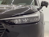 LEDヘッドライトは、点灯の瞬間から最大光量を発揮し、突然暗くなるトンネルなどでの安定感を高めます。