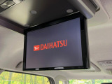 【フリップダウンモニター】大画面モニターで後席でもエンタメをお楽しみいただけます。小さなお子様にも大人気の装備です♪