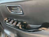 フルフラット型積載車をご用意しておりますので、車高の低いお車でもキズ付けることなくスムーズに積載可能です。