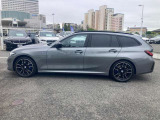 【XDrive】強大なパワーをXdriveシステムが瞬時に理想的な可変配分を行い、かつてない安心・快適・スポーティな走りを約束します。走行状況に応じてトルク配分を最適化してくれる優れものです!