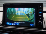 【バックカメラ】後退時も安心。リバース連動で画面が切り替わるのでとっても便利。
