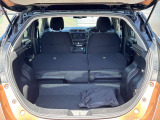 シートをすべて倒すとこんなに広々。たくさん荷物を積めます。これだけのスペースであればかなりの荷物が載せられます!