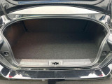 積み下ろしのしやすいデッキにはたっぷりと荷物を積み込んでいただけます。遊びから仕事まで、様々なシーンで頼れます♪