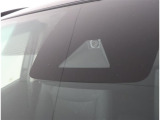 TOYOTA SAFETY SENSEは道路状況、車両状態、天候状態及びドライバーの操作状況などによっては、作動しない場所があります。あくまで運転補助機能です。