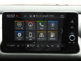 ★HOME画面一覧です★ナビ画面のアプリ一覧から、ナビ・電話・FM・Bluetooth・燃費情報を一目で確認。直感的な操作で必要な機能へ素早くアクセスできます。