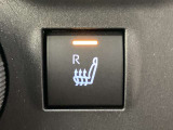 運転席シートヒータースイッチです。