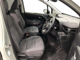 【運転席・助手席】です!実際お座りいただくのが分かりやすいと思いますので、ぜひお気軽にご来店ください♪状態もいいですよ☆