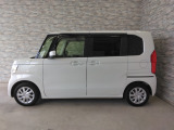 オプションになりますが、ボディーコーティングもご用意しております。新車の輝きに近づき、洗車などのお手入れも楽になりますよ。
