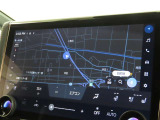メーカー装着のディスプレイオーディオを装備しております。